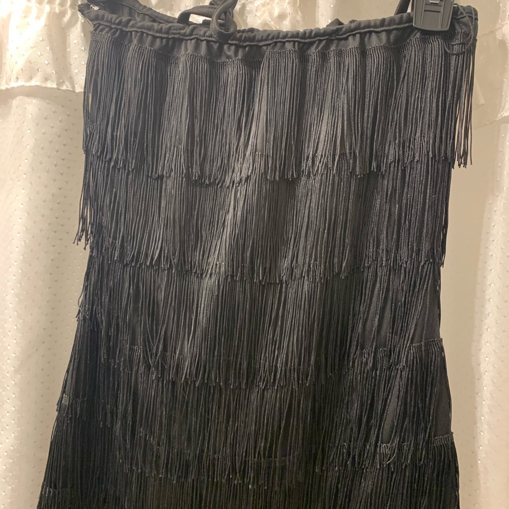 Dress - Picture 7 of 8